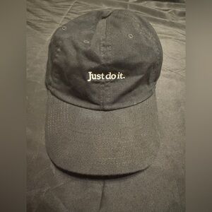Nike Black 'Just Do It' Cap